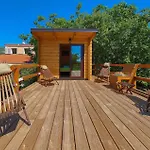 In With Sauna *