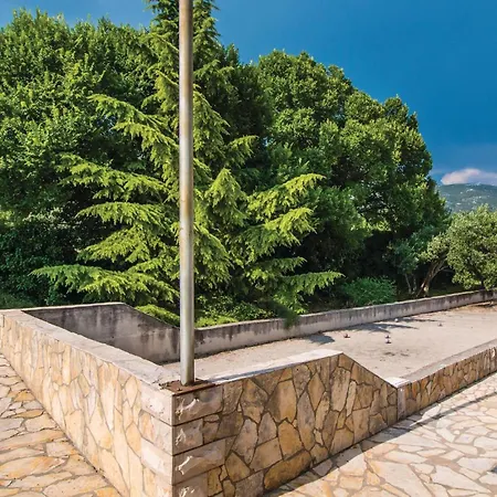 4 Bedroom Stunning In Kastel Novi Holiday home *